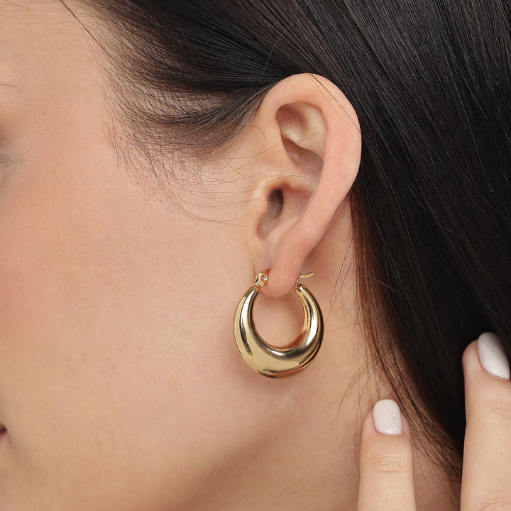 ALLYSA HOOPS