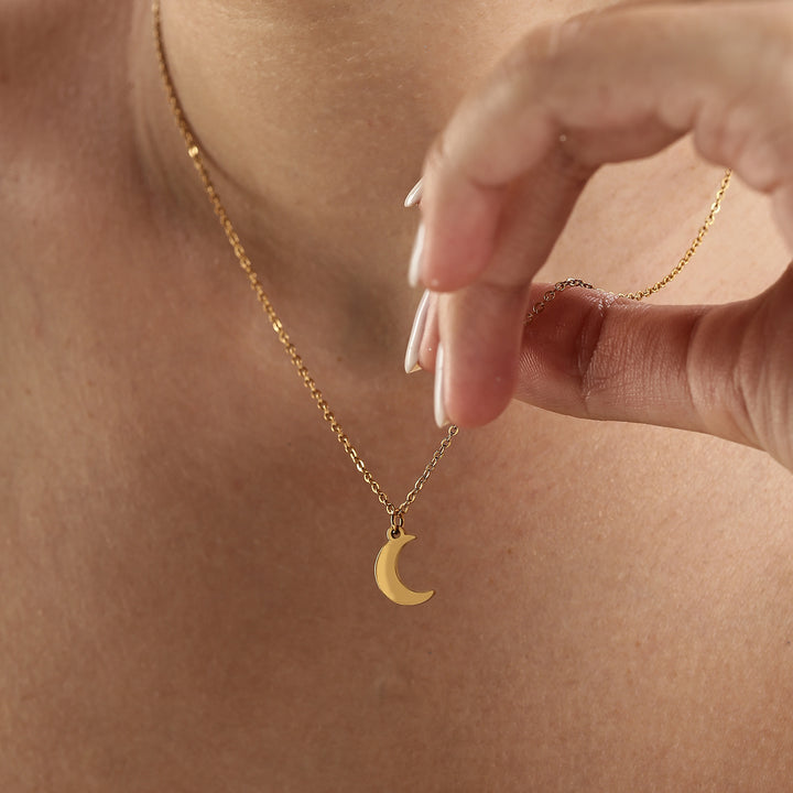 ARTEMIS NECKLACE